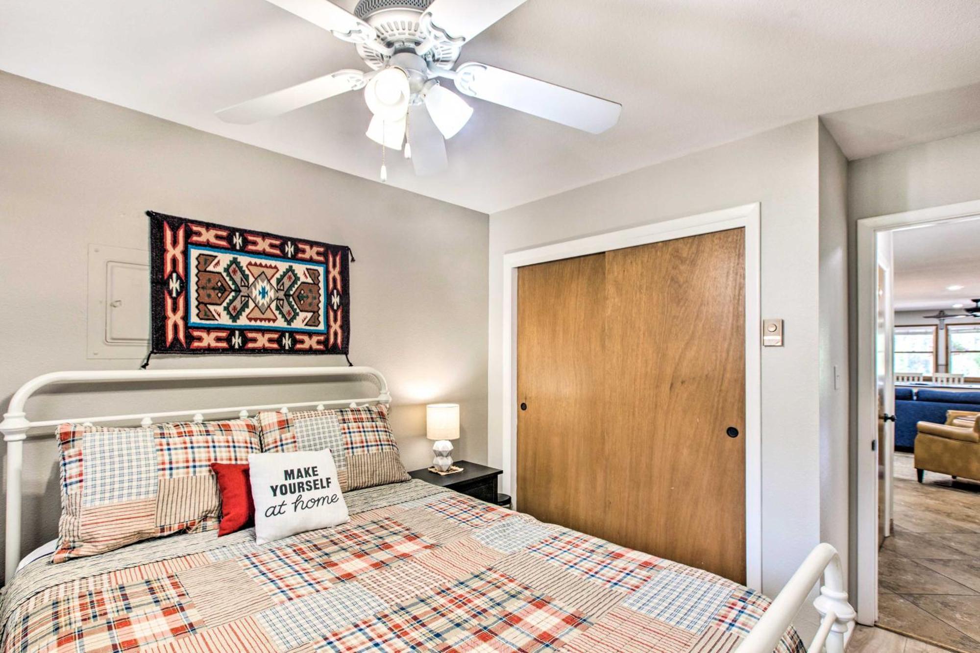 Main St Red River Ski Condo With Mountain View! Exterior foto